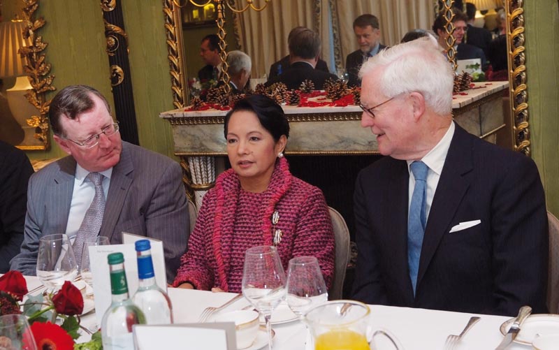 Rt Hon Lord Trimble, HE Gloria Macapagal-Arroyo, President of the Philippines and Rt Hon Lord Hurd of Westwell CH CBE PC