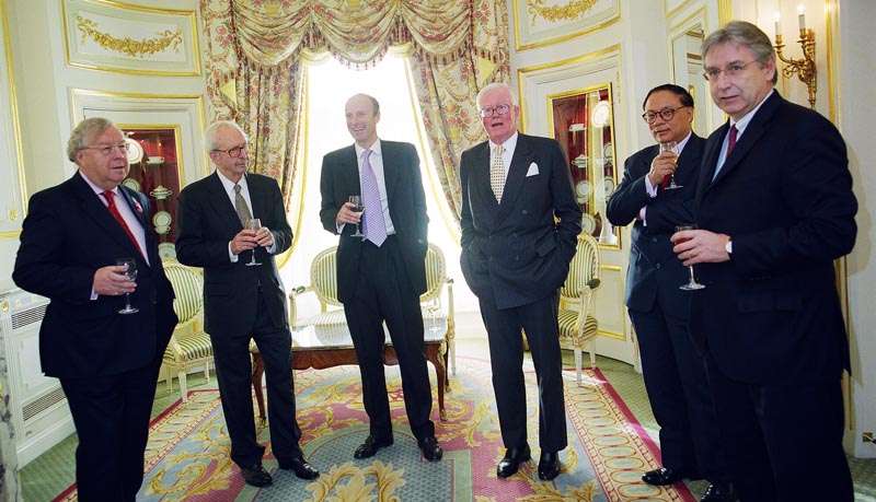 Sir Patrick Cormack FSA MP, Lord Dahrendorf KBE, Rupert Goodman, Chairman of FIRST, Sir Win Bischoff, Chairman of Citigroup Europe, Chuang Fei Li, Deputy General Manager of the Bank of China and Michael Geoghegan, Chief Executive of HSBC