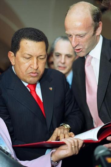 HE Hugo Chávez Frias, President of the Bolivarian Republic of Venezuela and Rupert Goodman, Chairman of FIRST