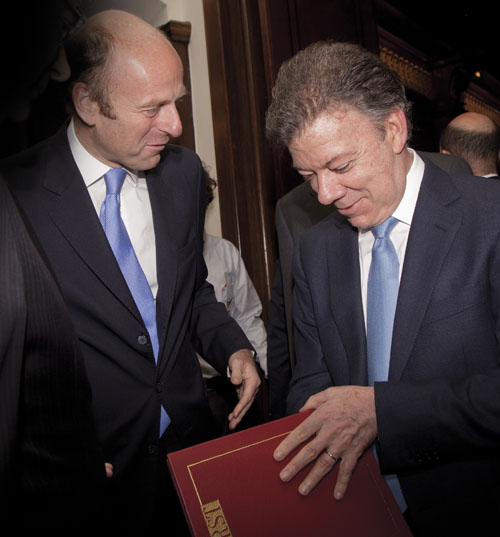 Rupert Goodman, Chairman and Founder of FIRST with HE Juan Manuel Santos, President of the Republic of Colombia
