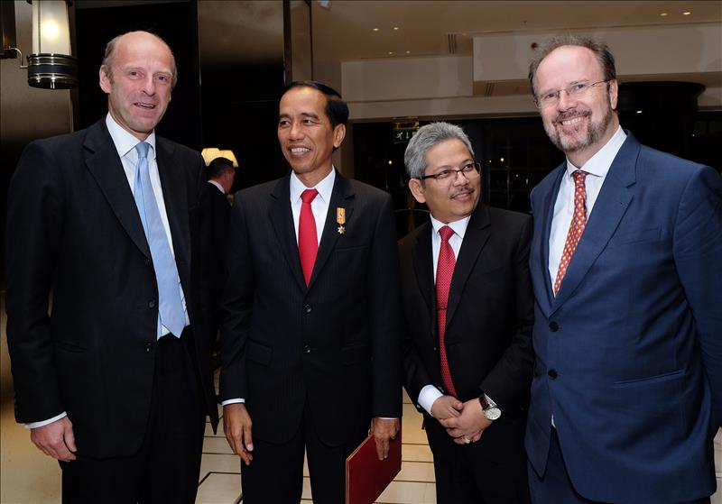 Rupert Goodman, Chairman and Founder of FIRST, HE Joko Widodo, President of the Republic of Indonesia, HE Dr Rizal Sukma, Indonesian Ambassador to the United Kingdom, and Eamonn Daly, Chief Operating Officer of FIRST 