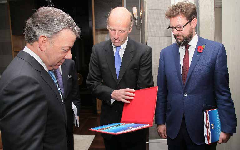 His Excellency Juan Manuel Santos, President of the Republic of Colombia, with Rupert Goodman DL, Founder, FIRST and Alastair Harris, Executive Publisher and Editor, FIRST