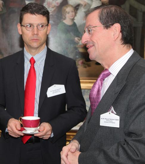 Randal Barker, Vice President, BHP Billiton Ltd and HE Miguel Solano-López, Ambassador, Embassy of Paraguay