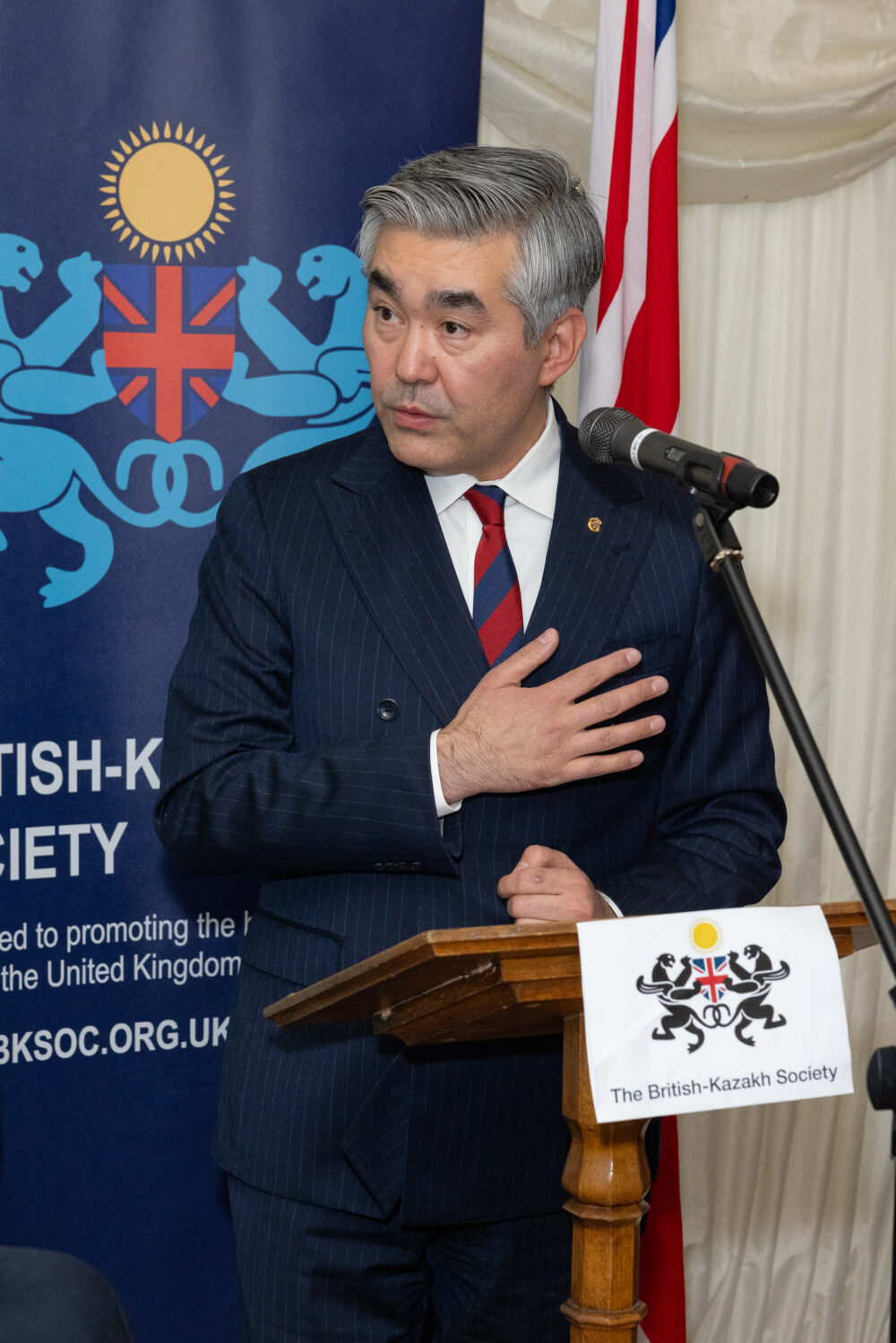 HE Magzhan Ilyassov giving a speech.